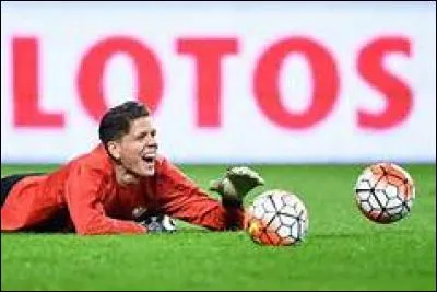 Quel poste Szczesny occupe-t-il ?