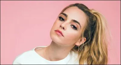 Comment s'appelle-t-elle ?