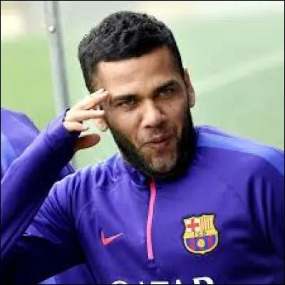 Quel a été le premier club de Dani Alves?