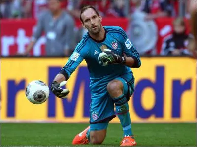 Comment s'appelle ce gardien de but ?