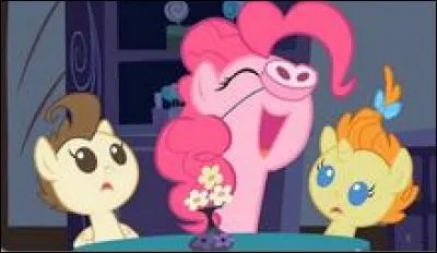 Qui sont ces bébés poneys dont s'occupe Pinkie Pie ?
