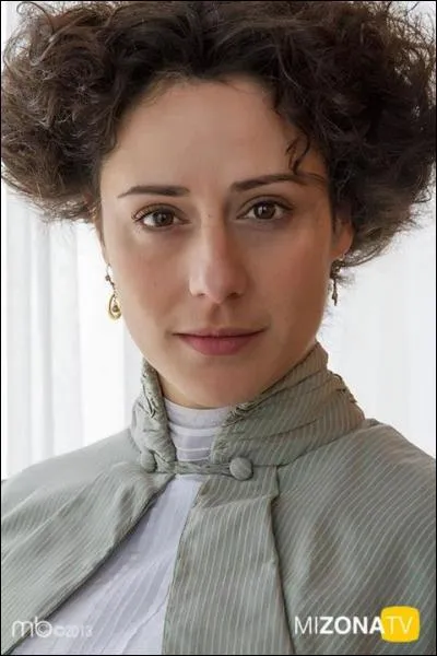 Qui est cette femme, sur de l'homme de la question 11 ?