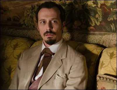 Qui est ce marquis, époux de la femme de la question 12 ?