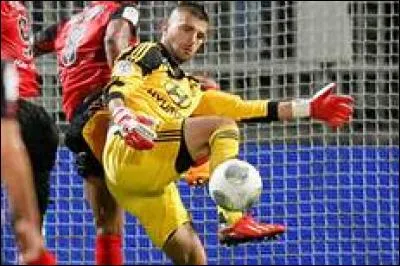 Quel est le prénom de Lopes ?