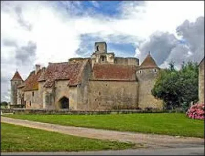 Pour voir ce ch&acirc;teau, direction Sagonne. Commune du Centre-Val-de-Loire, elle se trouve dans le d&eacute;partement ...