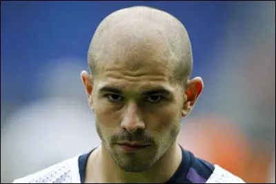 Comment s'appelle-t-il ?