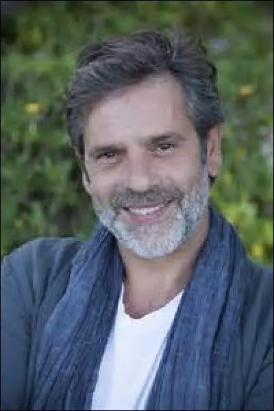 Qui a demandé à Sacha de faire un papier sur Jérôme Belesta et son épicerie solidaire ?