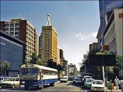 Quel pays a pour capitale Harare ?