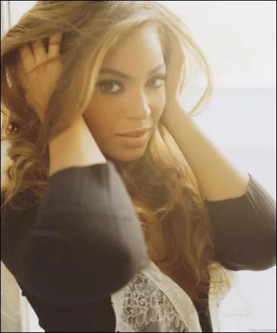 Quel âge la belle interprète de "Single Ladies" a-t-elle en 2016 ?