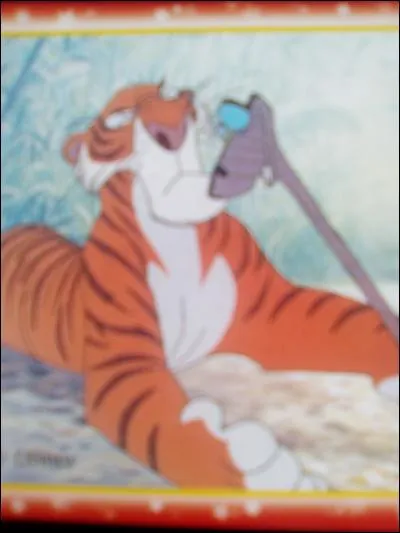 Quel personnage est le narrateur du film "Le Livre de la jungle" ?