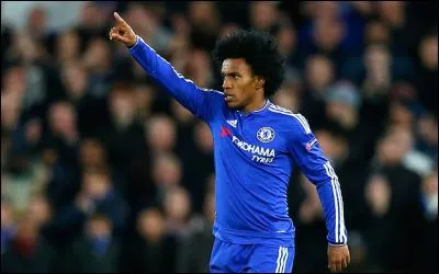 Comment s'appelle ce milieu de terrain ?