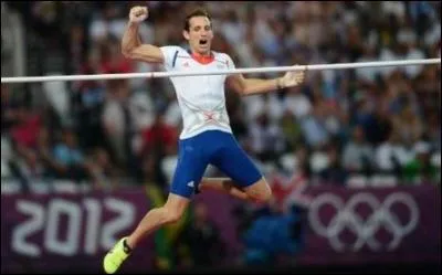 En remportant le concours du saut à la perche, il a été le seul médaillé d'or français aux JO de Londres en 2012. Il est champion olympique de saut à la perche à Atlanta. De qui s'agit-il ?