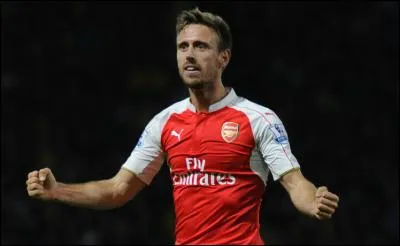 Quel est le nom de ce défenseur ?