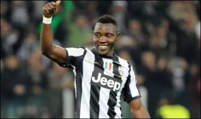 Quel est le nom de ce milieu de terrain ?