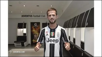 Comment s'appelle ce milieu de terrain ?