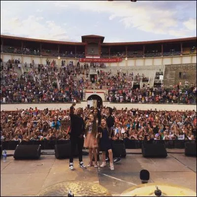 Où se trouvaient les Kids sur cette photo (à quel concert) ?