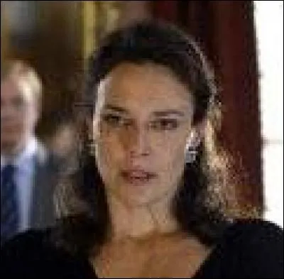 Avec qui Elisabeth avait une liaison ?