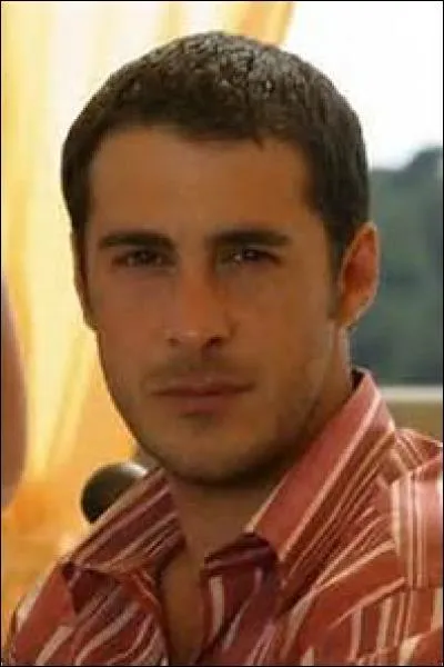 Comment se pr&eacute;nomme le plus jeune des fils Saint-Andr&eacute; ?