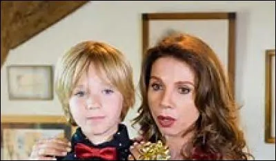 Comment Valentin appelle-t-il Caroline ?