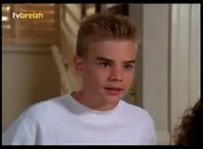 Qui est ce jeune garçon ?