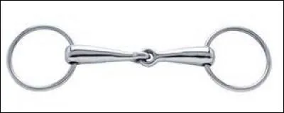 Un mors simple agit sur la commissure des lèvres comme élévateur.