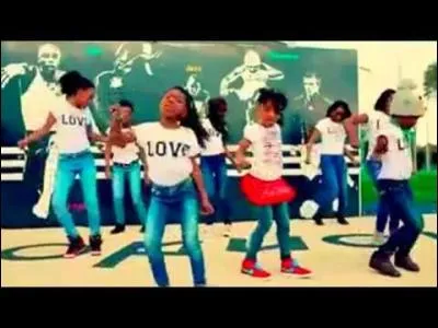 Comment s'appelle le premier clip de Sheryl Isako ?