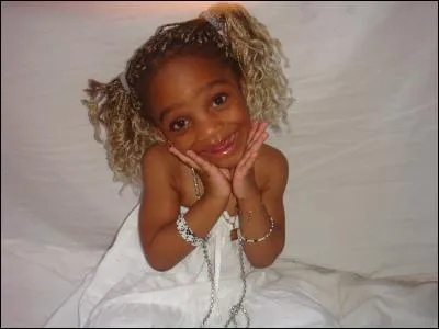 Quel est le mois de naissance de Sheryl ?