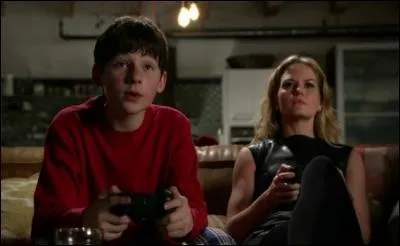 Dans quelle saison se déroule cette scène et où ?