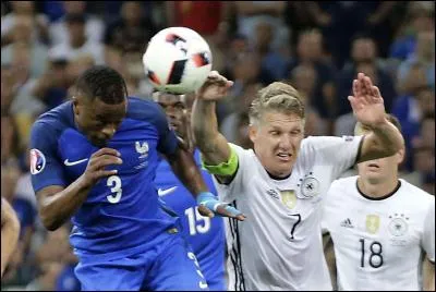 À la suite de leur victoire aux tirs au but, les allemands affrontèrent...