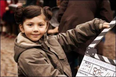 A qui Zoé doit-elle ouvrir les toilettes ?