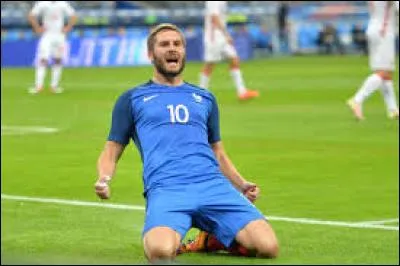 Hier, lors de la finale de l'Euro, (Portugal - France), il nous fait un poteau, elle n'est pas passée loin, mais elle n'est pas rentrée. Mal-chance pour lui, ce n'est pas son premier poteau de la compétition mais celui-là nous le regrettons sûrement.