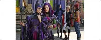 Quelle est la couleur principale des habits de Jay ?