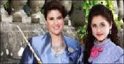 Dans "Descendants", comment la fille, de marraine la bonne fée de Cendrillon, s'appelle-t-elle ?