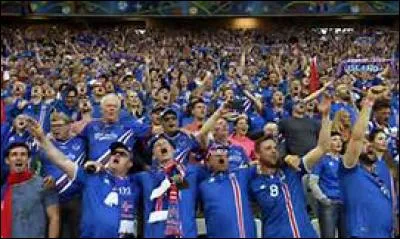 Lors de son quart de finale face à l'Islande, sur quel score la France mène à la mi-temps ?