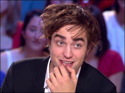 Quel âge a Robert Pattinson ?