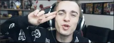 Combien de livres Squeezie a-t-il écrit ?