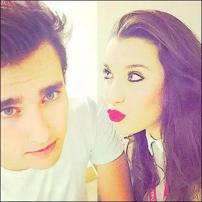 Comment s'appelle la copine de Jorge Blanco (qui interprète León) ?