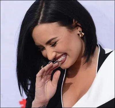 Quel âge a-t-elle donc ? (juillet 2016)