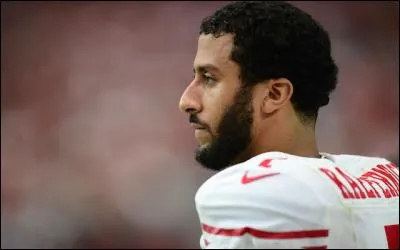 Laquelle de ces équipes a pour quarterback Colin Kaepernick ?