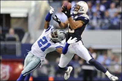 Quel numéro de maillot porte ce fameux meilleur receveur de la NFL, saison 2015-2016 ?