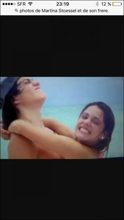 A-t-elle un frère ?