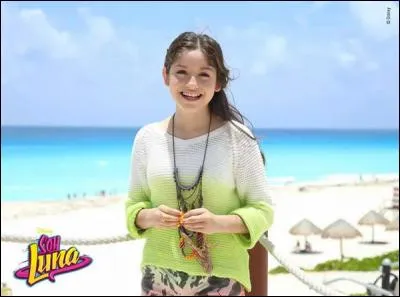 Quel bijou porte bonheur à Luna ?