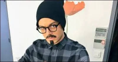 Comment s'appelle son tout premier spectacle ?