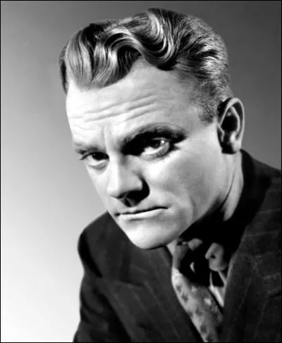 Dans quel film James Cagney fait-il une crise de démence en apprenant la mort de sa mère ?