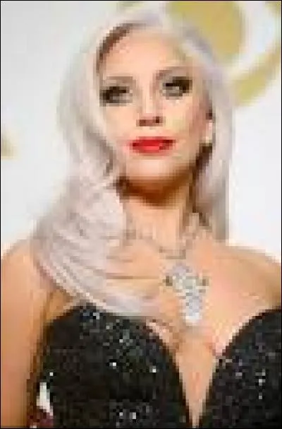 Combien de vues y a-t-il au clip de "Bad Romance" sur YouTube en juillet 2016 ?