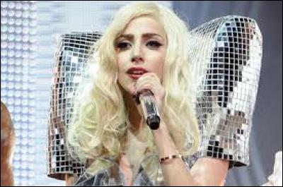 A qui Lady Gaga doit-elle son nom de scène ?