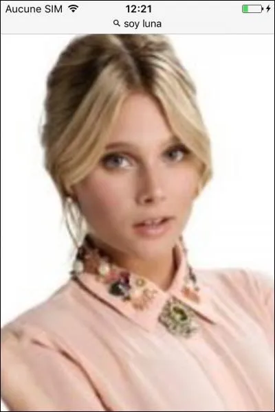 Quel est le nom de famille d'Ámbar ?