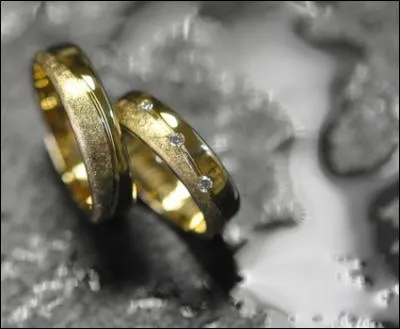 En Ecosse depuis quand le mariage aux couples du même sexe est-il autorisé ?