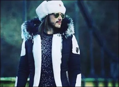 Quel est son pseudo Instagram ?