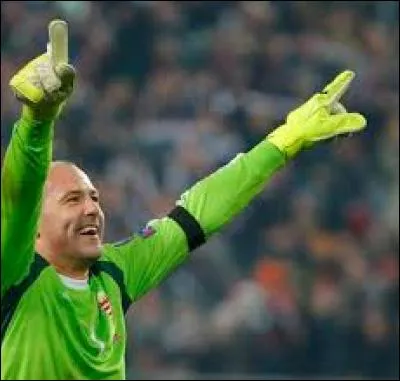 Quelles étaient les particularités du gardien hongrois ?
Attention, il y a deux bonnes réponses !